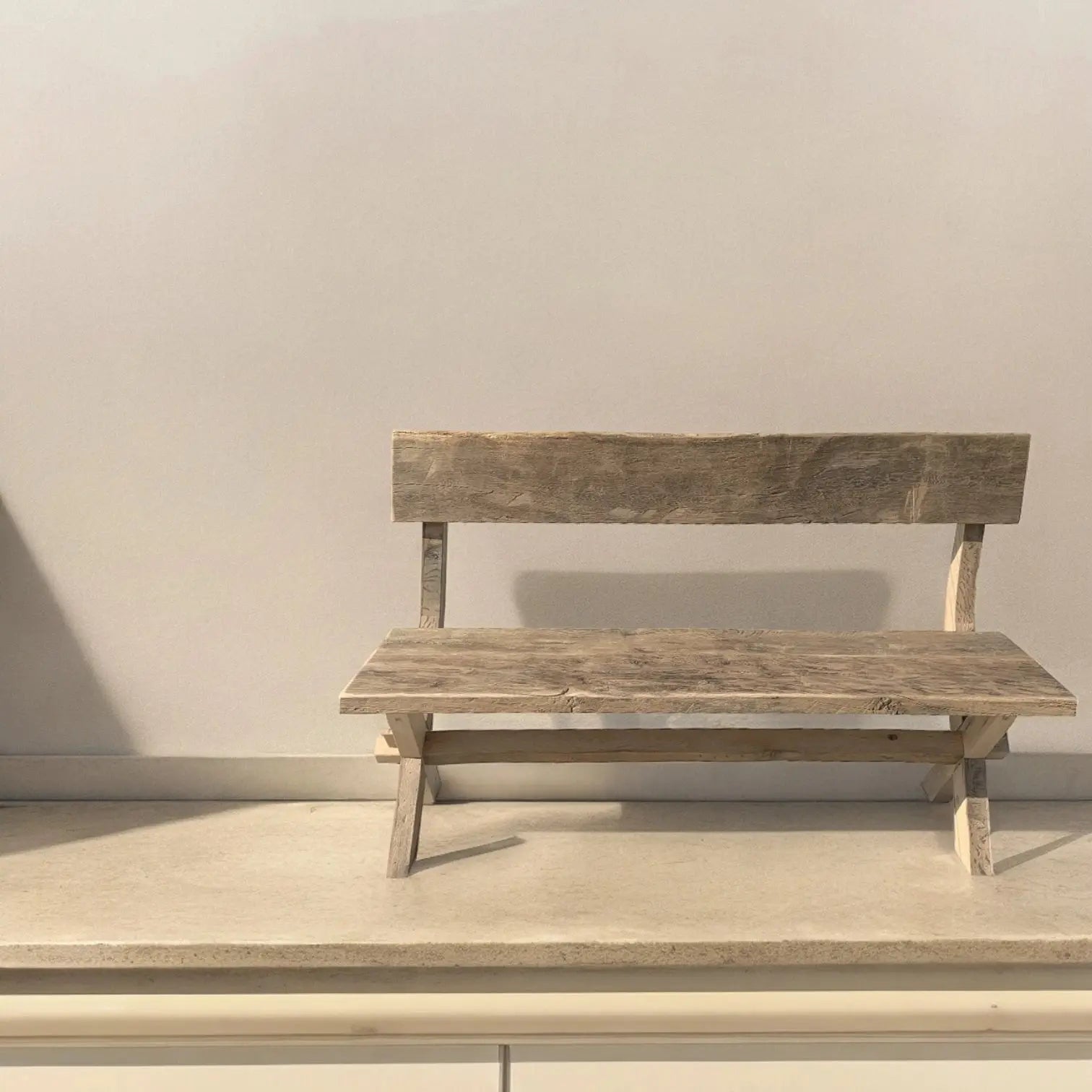 Bancs en vieux bois d'extérieur